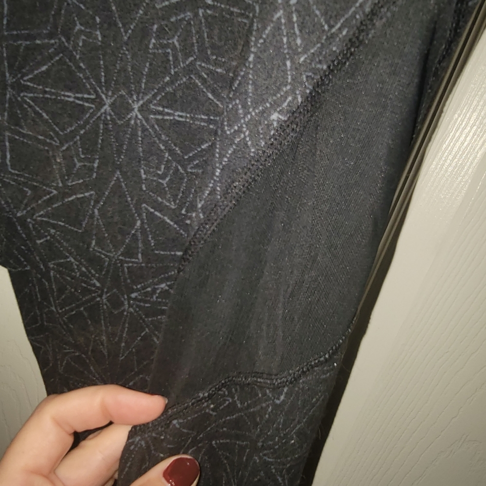 Zella | Black Grey Patterned Leggings - Picture 5 of 5
